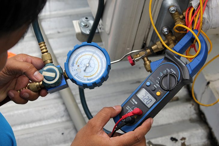 Cách sửa điều hoà Funiki không lạnh: Kiểm tra gas điều hoà