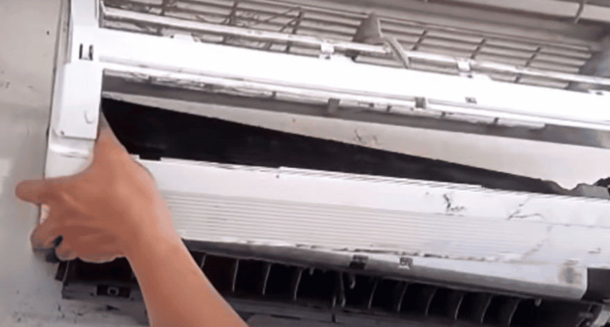 Kiểm tra hệ thống thoát nước điều hoà